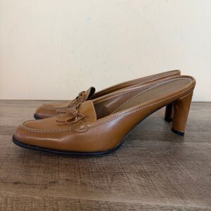 Antonio Melani Leather Mule Loafer Heels Women’s 7M Tan Slip-On Bow Pumps